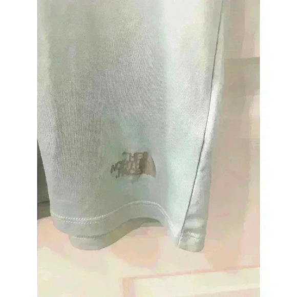 The North Face Women’s Small Petite Baby Sky Blue Athletic Gym Top - Picture 5 of 7